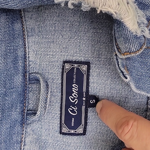 Denim jacket - Picture 3 of 5